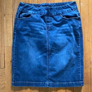 Jeans skirt, size 12